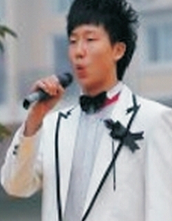 兰浩 