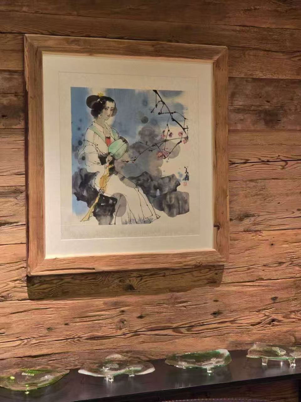 祝贺我校美术科石美鼎教授应邀在瑞士《鲁日蒙温泉酒店》展出作品。